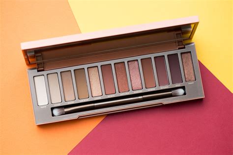 The Urban Decay Naked Heat Palette Is Coming And It S Fire Glamour