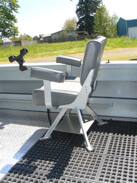 There are many different types of captain's chairs to choose from, and they range widely in quality. Captain chair on Tiller?!?! - Outdoor Gear Forum | In ...