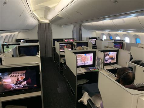 Review Japan Airlines B787 8 Business Class