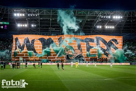988 x 658 jpeg 181 кб. Ferencvaros - Ujpest 20.06.2020