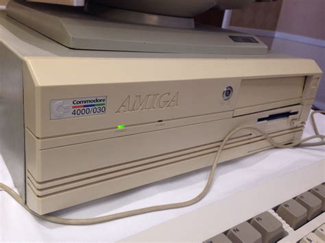 Amiga 4000 At Amiga30 Uk Building Hardware Garage House Computer