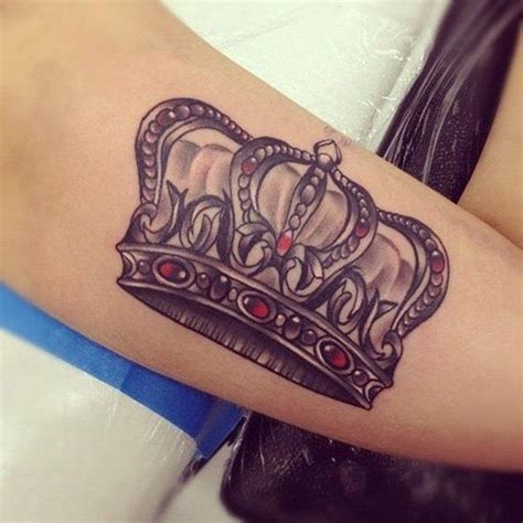 23 King Crown Tattoos With Glorious Meanings Tattooswin