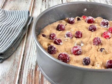Cornmeal gives this moist quick bread a subtle crunch. Pumpkin Cranberry Walnut Oil-Free Amish Friendship Bread ...
