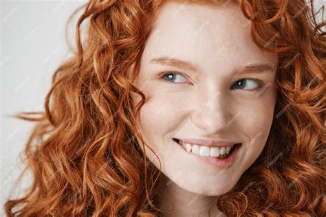 Free Photo Close Up Of Beautiful Girl With Curly Red Hair And