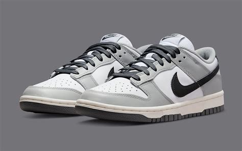 【ローカット】 Nike Wmns Dunk Low Light Smoke Grey ナイキ