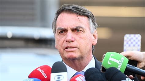 Bolsonaro ex ministros e investigados depõem à PF nesta quinta feira