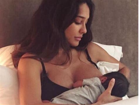 Lisa Haydon Posts Breastfeeding Pic With Son Shares