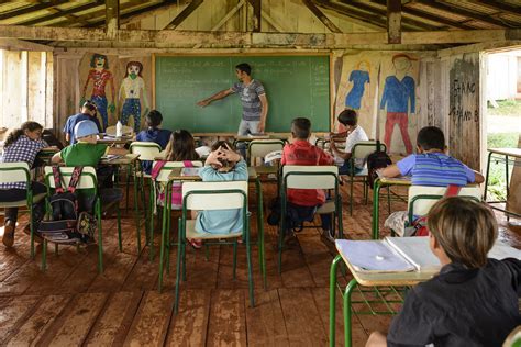 80 Mil Escolas Fechadas No Campo Brasileiro Em 21 Anos MST