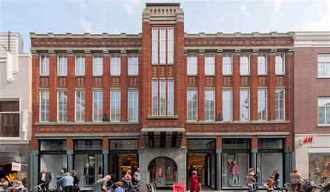 Be informed that all the comments posted on this page do not represent the opinion of zara company, its employees or affiliates. Zara Haarlem - B+O