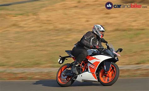 2017 Ktm Rc 200 First Ride Review Carandbike