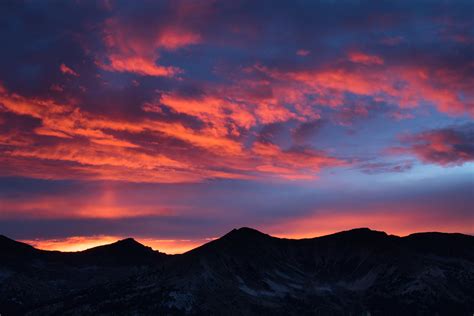 Huge Sunset Appeared And Lasted Maybe 15 Seconds Rocky Mountains Co