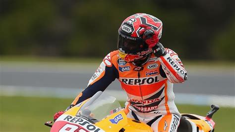 Valencia Motogp Marc Marquez Wins For Record Breaking 13th Victory In