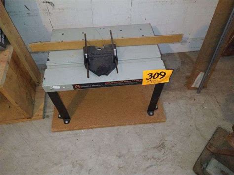 Black And Decker Routerjig Saw Table Assiter Auctioneers