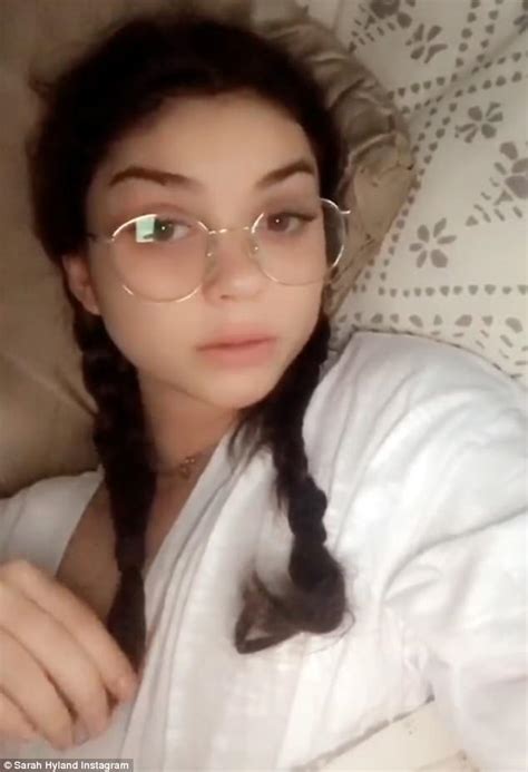 Sarah Hyland Shares Seemingly Topless Selfie Shot In Bed Daily Mail