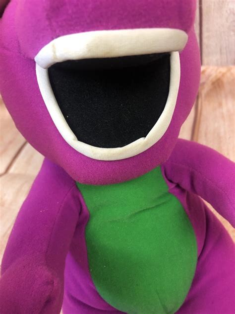 barney the purple dinosaur 71245 talking plush 1992 playskool interactive toy ebay