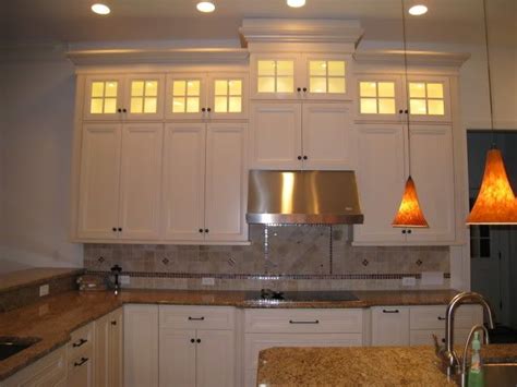 I know there is no room for crown molding how do you think it. 10 foot kitchen cabinets | The middle cab was missing the ...