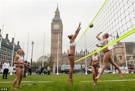 London 2012 Olympics Beach Volleyball Girls Strip Down Daily Mail Online