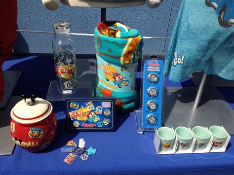 Review Of Ap Merchandise Showcase At Dca Disney Podcast And Radio Show
