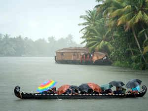 It brings with it an atmosphere of renewal. Kerala Weather Report: Rains to reach Kerala in 2 days; no ...
