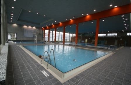 Wer aktuell eines der beiden hallenbäder in oberhausen besuchen möchte, der zahlt einen eintrittspreis von 4 euro. Hallenbad Oberhausen - Pellikaan