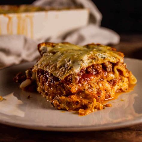 Classic Italian Lasagna With Ricotta Cheese Saporito Kitchen