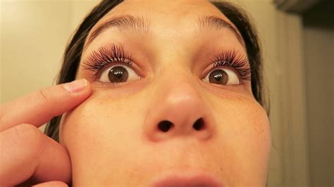 Why Are My Eyelashes Falling Out Loss Causes How To Stop Regrow
