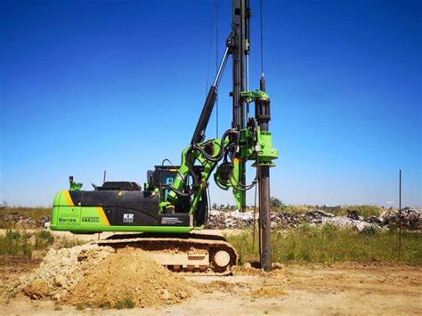 Long Sprial Cfa Rotary Piling Rig Mahcine Bore Pile Drilling Rig Mahcine