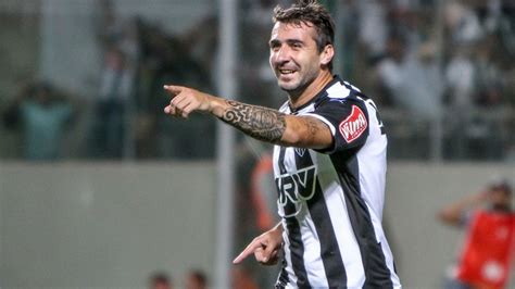 Latest on river plate forward lucas pratto including news, stats, videos, highlights and more on espn. Lucas Pratto No São Paulo?! Skills & Goals | HD - YouTube