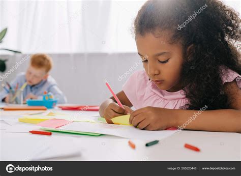 Selective Focus Multicultural Preschoolers Drawing Pictures Pencils