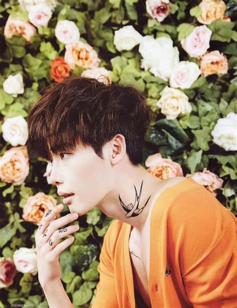 Kpop Hotness Updated Lee Jong Suk Teases Fans With His Abs On Ceci