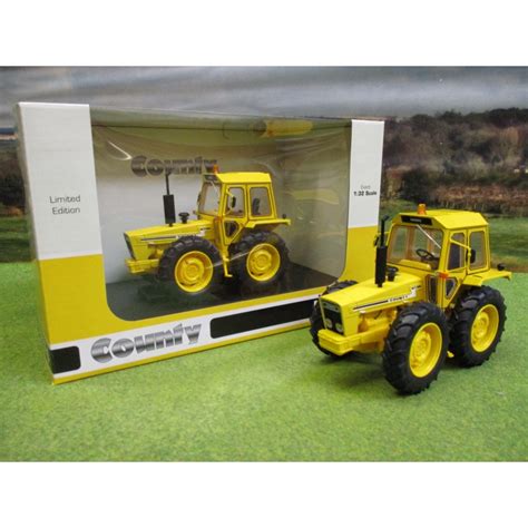 Universal Hobbies 132 County 1174 Tractor Industrial Yellow One32
