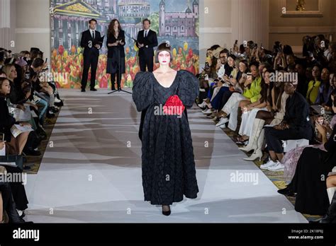 London Uk 16th September 2022 A Model Walks The Runway During Paul