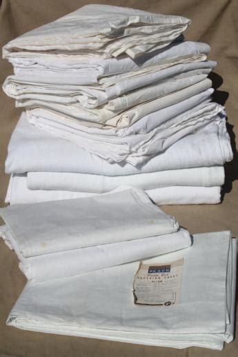 Old Fashioned Plain White Cotton Flat Bed Sheets And Flannel Sheet Blankets Vintage Linens Lot