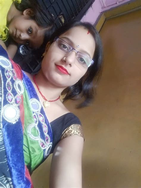 Pin By Madhavi Roy On Desi Bhabi Beauty Girl Desi Beauty Dehati