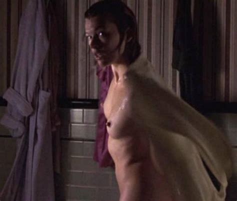 Millajovovich In Gallery Celebrity Large Nipples 2