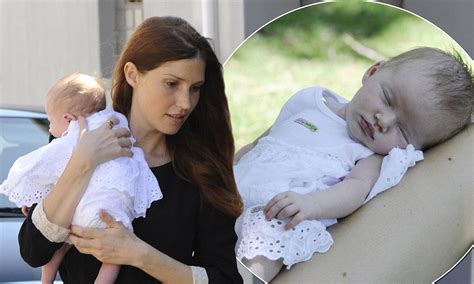 The libertines' frontman pete doherty reveals that while in treatment he wrote some new material with a 'warlord's daughter'. Pete Doherty's Babyshambles is unveiled... Model Lindi ...