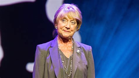 Andrew Lloyd Webber Choreographer Gillian Lynne Dies At 92 Hollywood