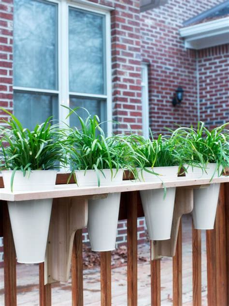 I am happy to report that you can easily, much easier than i thought even, replace tired porch or deck railings as a diy. #70 DIY Planter Box Ideas: Modern Concrete, Hanging, Pot ...