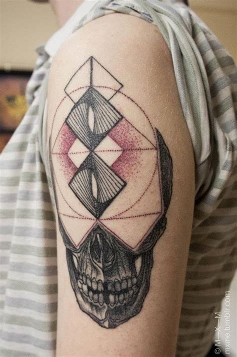 Different symbols can be used that relate to the particular branch of service, such as eagles, ships and bulldogs. Daily Visual Arts Feed: Brand New Tattoo Styles