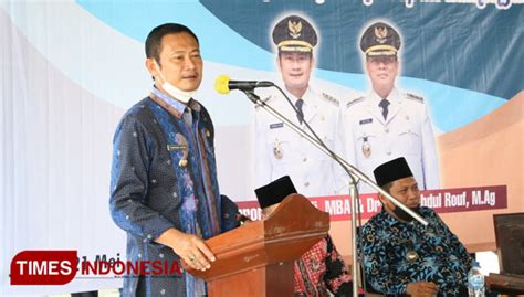 These sentences come from external sources and may not be. Lewat Program Jamula, Bupati Lamongan: Tahun Depan Seluruh ...