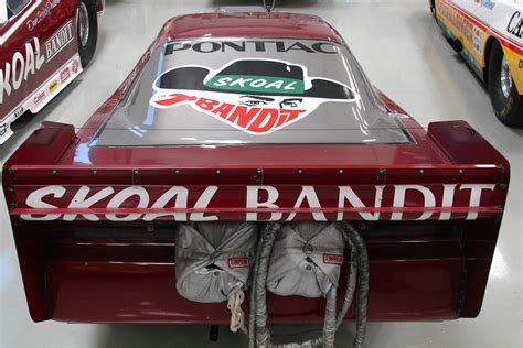 1989 Pontiac Trans Am Skoal Bandit Funny Car Rear 34 201723