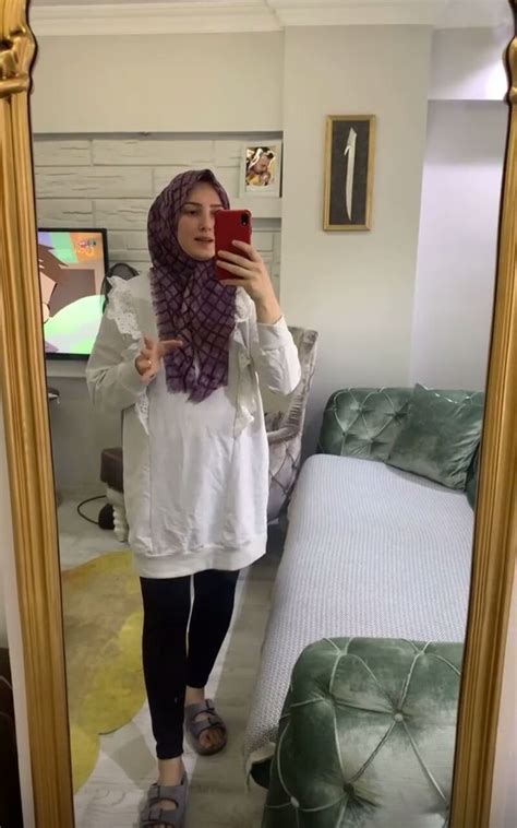 Fatima Hbeirach Adl Kullan C N N Hijabs Panosundaki Pin Kad N Modas