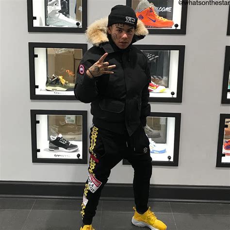 6ix9ine Outfit From August 10 2018 WHATS ON THE STAR Outfits