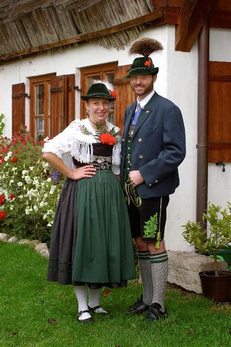 Немецкий народный костюм женский 80 фото