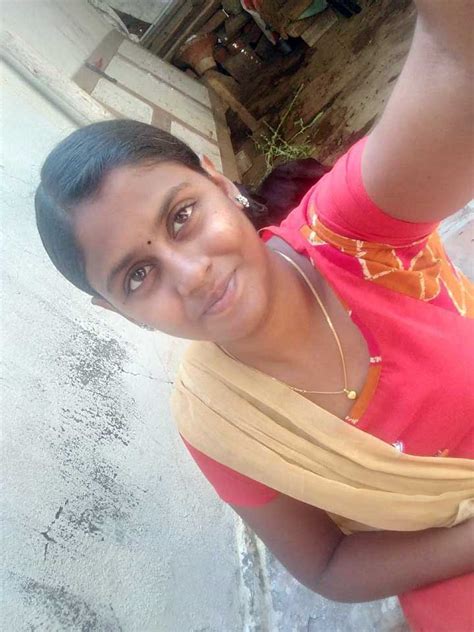 Tamil Married Dusky Wife Nude Selfie Pics Fav Bees
