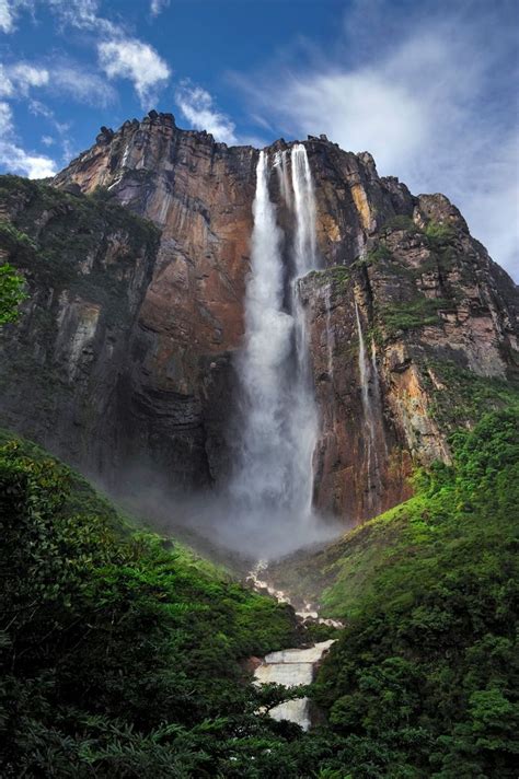Angel Falls In Venezuela Angel Falls Venezuela Beautiful Waterfalls