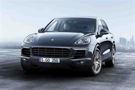 2018 Vs 2019 Porsche Cayenne Whats The Difference Autotrader