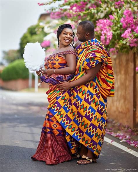 Ghanaian Kente Bridal Ideas For Traditional African Weddings Mammypi Mode Africaine Robe