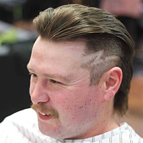 However, one thing you can't deny is how iconic mullet haircuts have become. 25 Crazy Mullets For Men (2020 Styles) | Mullet haircut ...