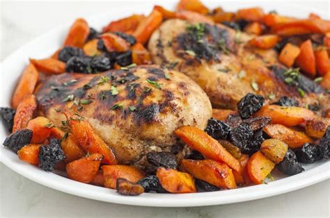 one pan honey roasted chicken and carrots